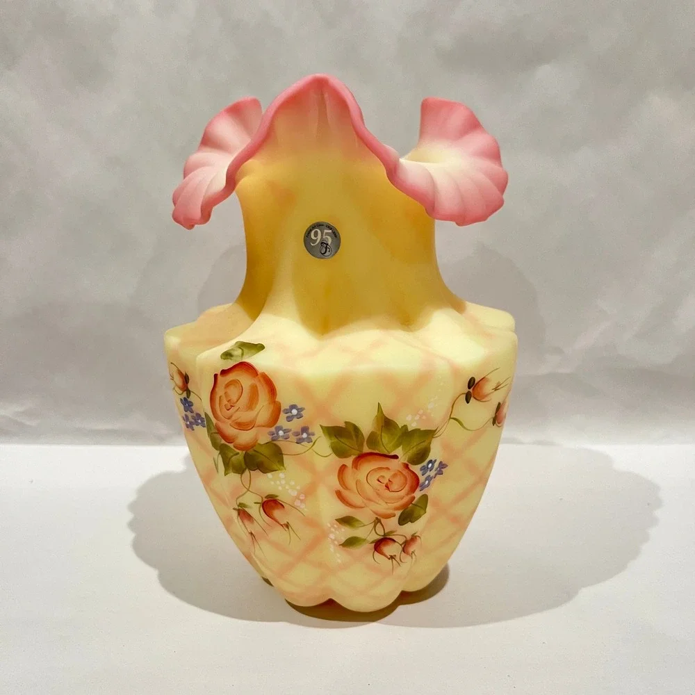 Large Fenton Burmese Custard Diamond Optic Vase 9.5